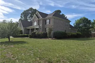 705 Gadwall Dr, Greensboro, NC 27455 - Photo 3