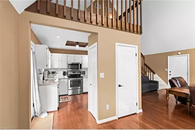 1916 Chateau Ridge, Winston-Salem, NC 27103 - Photo 9