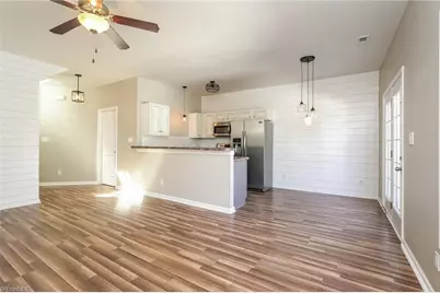 307 Skiles Heights #I, Thomasville, NC 27360 - Photo 5