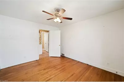 680 Chester Road, Winston-Salem, NC 27104 - Photo 23