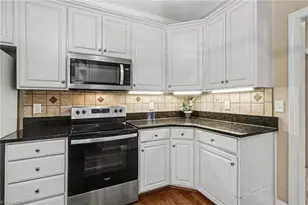 104 Peppertree Dr, Mebane, NC 27302 - Photo 9