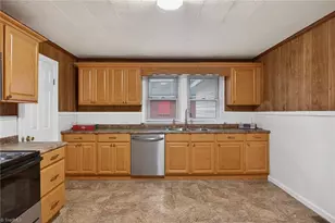 2820 Manchester St, Winston-Salem, NC 27105 - Photo 11