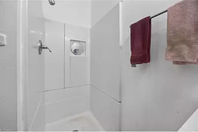 2820 Manchester Street, Winston-Salem, NC 27105 - Photo 21