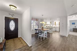 5800 Edgebrook Ct, Jamestown, NC 27282 - Photo 7