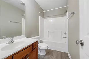 508 Canary Ct, Greensboro, NC 27409 - Photo 19