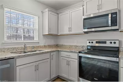 4604 Heatherly Road, Winston-Salem, NC 27105 - Photo 9