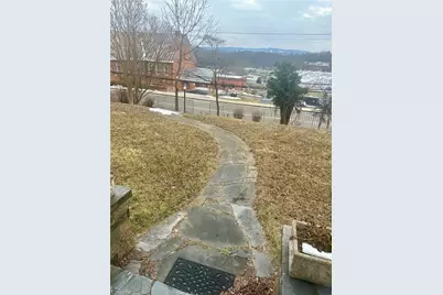 402 W Main Street, Wilkesboro, NC 28697 - Photo 3