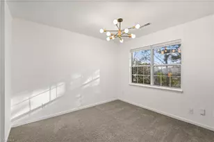 4336 Edith Ln, Greensboro, NC 27409 - Photo 7