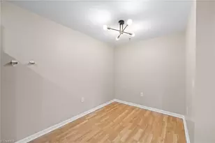 3712 Cotswold Ave, Greensboro, NC 27410 - Photo 9