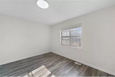 5739 Bramblegate Road #E, Greensboro, NC 27409 - Photo 25