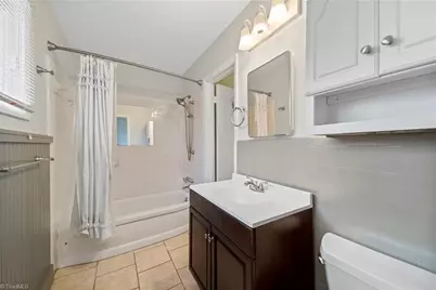 2801 Wynnewood Drive, Greensboro, NC 27408 - Photo 21