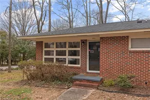 2801 Wynnewood Dr, Greensboro, NC 27408 - Photo 27