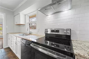 2801 Wynnewood Dr, Greensboro, NC 27408 - Photo 13