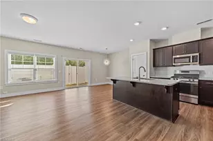 4951 Cannon Crossing Wy, Greensboro, NC 27410 - Photo 9