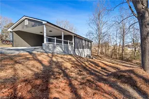 4075 E Nc Hwy 268, Pilot Mountain, NC 27041 - Photo 33