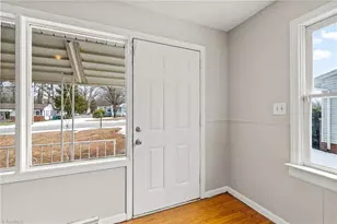 1129 Bridges Dr, High Point, NC 27262 - Photo 3