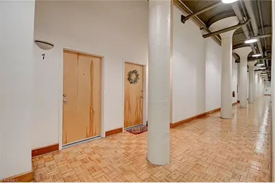 101 N Chestnut Street #7, Winston-Salem, NC 27101 - Photo 3