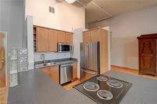 101 N Chestnut St, Winston-Salem, NC 27101 - Photo 13