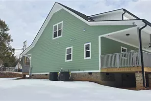 5058 Shattalon Dr, Winston-Salem, NC 27106 - Photo 7