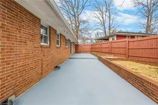 2411 Wooding Pl, Greensboro, NC 27407 - Photo 23