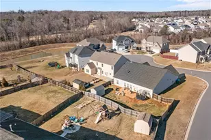 6602 Pedigree Yearling Ct, Whitsett, NC 27377 - Photo 33