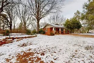 106 Brinkley Pl, High Point, NC 27265 - Photo 5