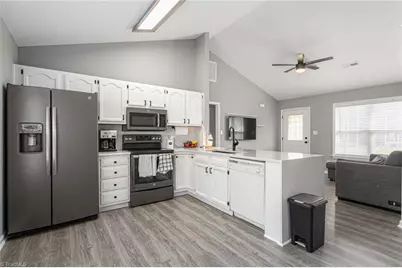 719 Arden Street, Burlington, NC 27215 - Photo 5