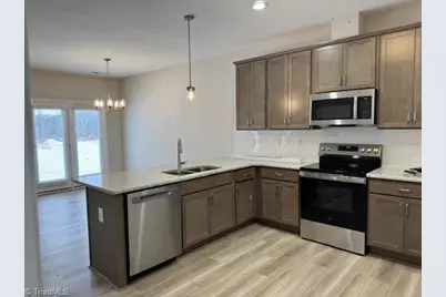 3676 Contimental Square #360, Kernersville, NC 27284 - Photo 5