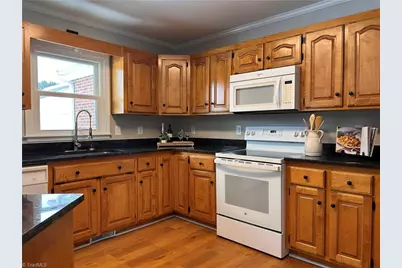 1501 Cox Court, Archdale, NC 27263 - Photo 9