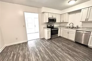 1019 Cedar Pl Ct, Winston-Salem, NC 27107 - Photo 5