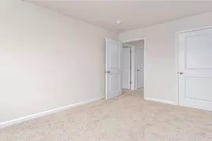 1549 Hamilton Hills Dr, Greensboro, NC 27406 - Photo 15