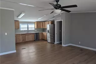 1041 Whitts Rd, Madison, NC 27025 - Photo 11