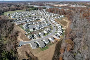 1325 Red Deer Dr, Kernersville, NC 27284 - Photo 33