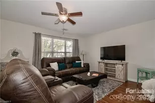 137 Lynch Cir, Mooresville, NC 28117 - Photo 7