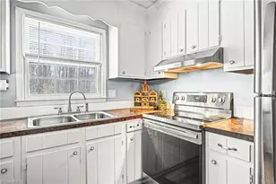 230 Center St, Cooleemee, NC 27014 - Photo 11