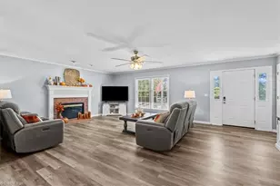 209 Ariel Farm Rd, Greensboro, NC 27455 - Photo 9