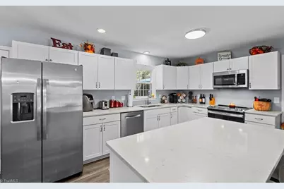 209 Ariel Farm Road, Greensboro, NC 27455 - Photo 15