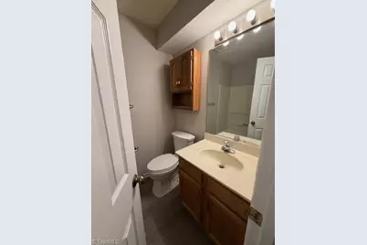 6706 Friendly Avenue #1L, Greensboro, NC 27410 - Photo 13