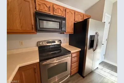 6706 Friendly Avenue #1L, Greensboro, NC 27410 - Photo 23