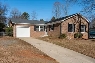 307 Foxcroft Dr, Winston-Salem, NC 27103 - Photo 1