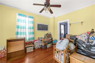 1102 Courtland Ave, Reidsville, NC 27320 - Photo 9