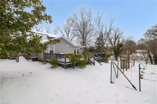 1102 Courtland Ave, Reidsville, NC 27320 - Photo 33