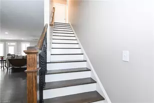 402 Kingsbridge Ct, Greensboro, NC 27455 - Photo 19