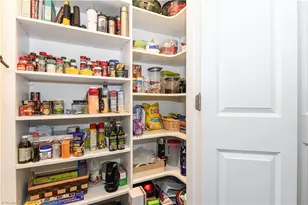 402 Kingsbridge Ct, Greensboro, NC 27455 - Photo 7