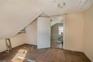 1053 N Scales St, Reidsville, NC 27320 - Photo 13