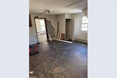 319 N Washington Avenue, Reidsville, NC 27320 - Photo 7