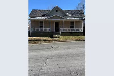 319 N Washington Avenue, Reidsville, NC 27320 - Photo 1
