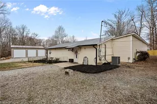 901 Decker Rd, Thomasville, NC 27360 - Photo 33