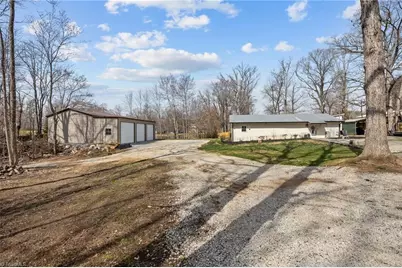 901 Decker Road, Thomasville, NC 27360 - Photo 3