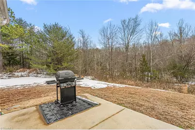 2068 Dresden Drive, Burlington, NC 27217 - Photo 29